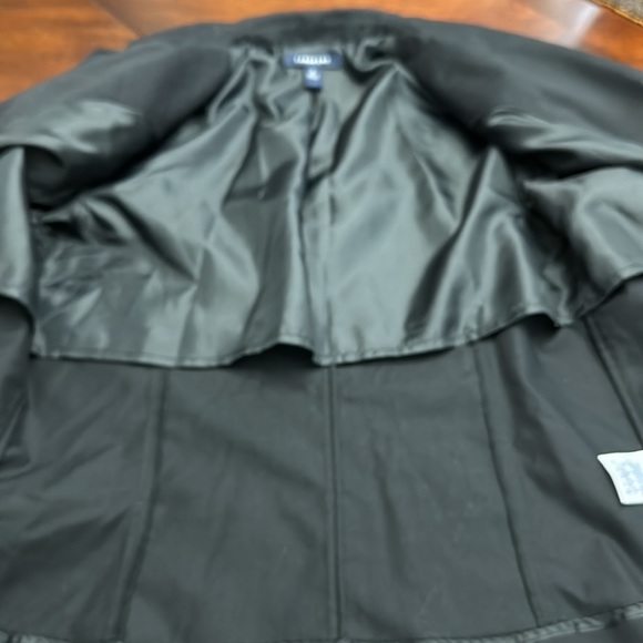 Lands' End Black Blazer Button Front Pockets 8 Petite - Picture 9 of 9